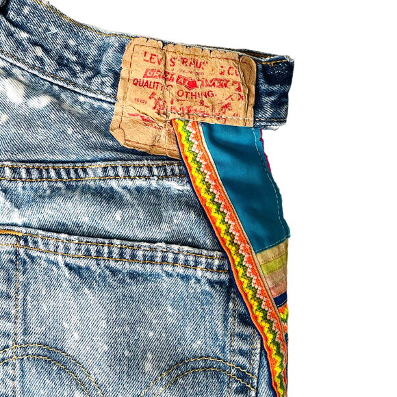 Tricia Fix Vintage Levi's 501 High Rise Cut Off Jean Shorts Side Cut Out RARE 2 - Picture 3 of 7